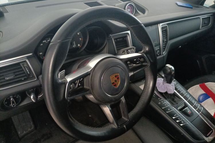 Used Porsche Macan 2017 Macan 2.0T Steering Wheel
