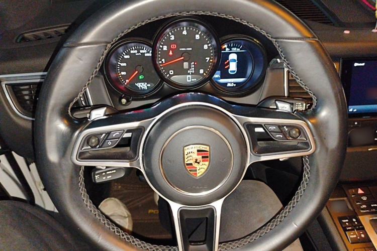 Used Porsche Macan 2017 Macan 2.0T Steering Wheel
