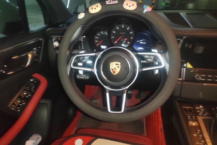 Used Porsche Macan 2017 Macan 2.0T Steering Wheel