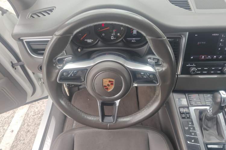 Used Porsche Macan 2017 Macan 2.0T Steering Wheel