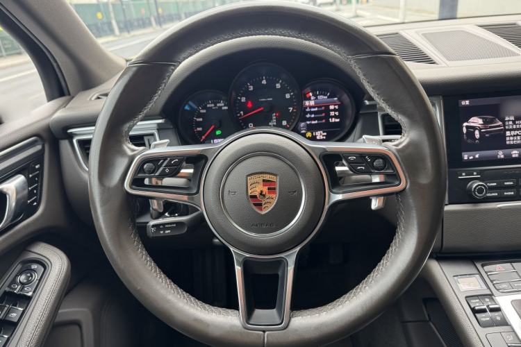 Used Porsche Macan 2017 Macan 2.0T Steering Wheel