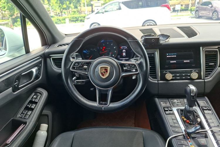 Used Porsche Macan 2017 Macan 2.0T Steering Wheel