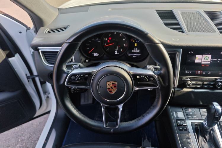 Used Porsche Macan 2017 Macan 2.0T Steering Wheel