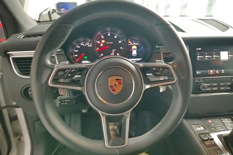 Used Porsche Macan 2017 Macan 2.0T Steering Wheel