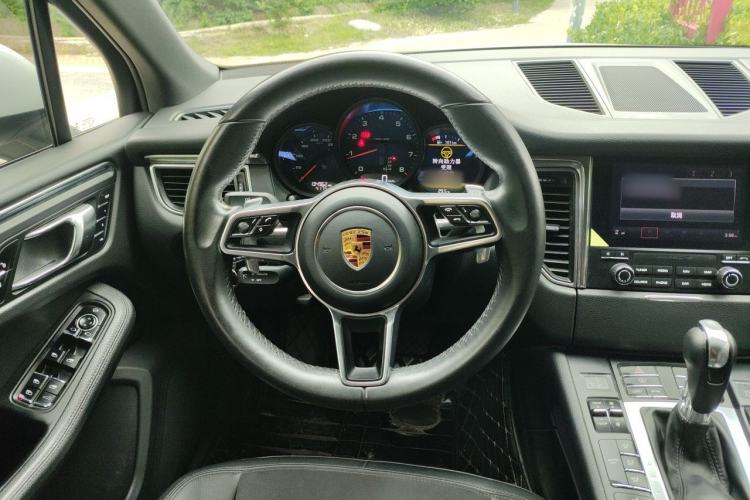 Used Porsche Macan 2017 Macan 2.0T Steering Wheel