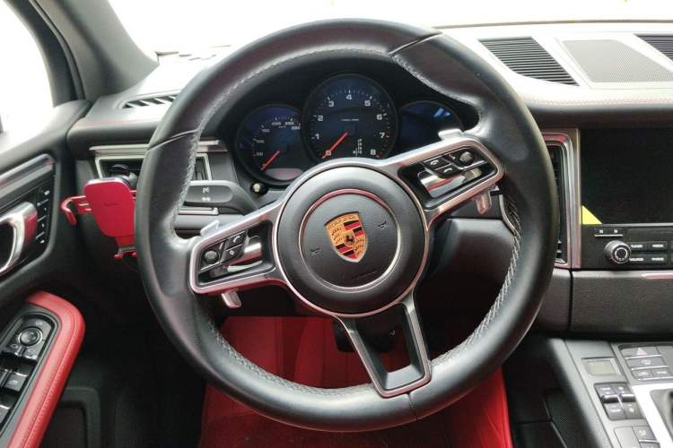 Used Porsche Macan 2017 Macan 2.0T Steering Wheel