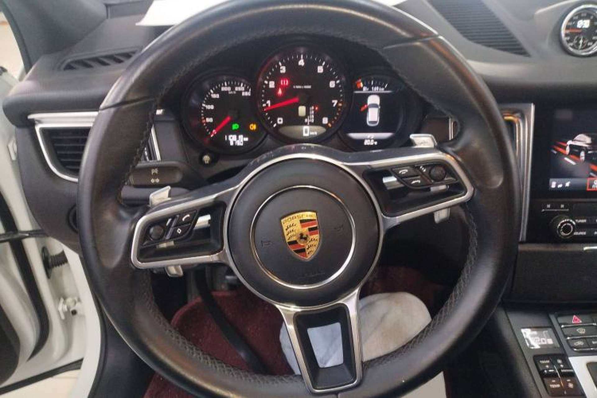 Used Porsche Macan 2017 Macan 2.0T Steering Wheel