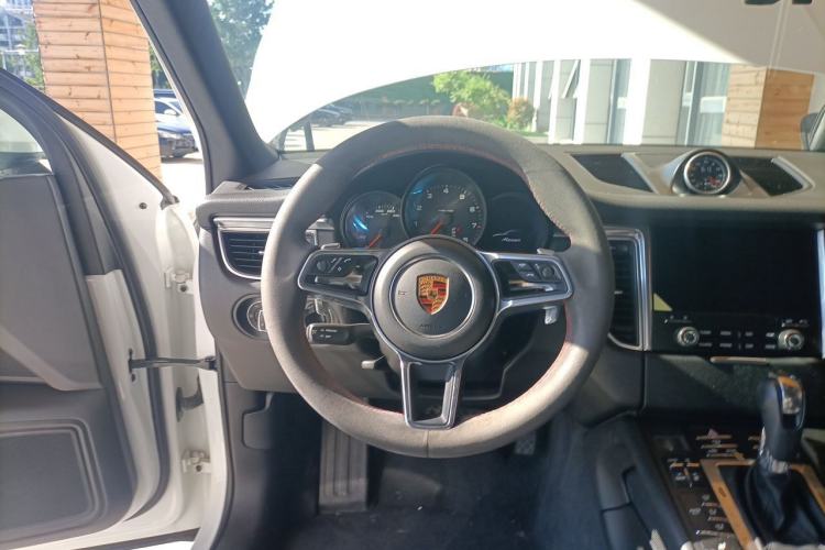 Used Porsche Macan 2017 Macan 2.0T Steering Wheel