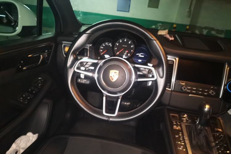 Used Porsche Macan 2017 Macan 2.0T Steering Wheel