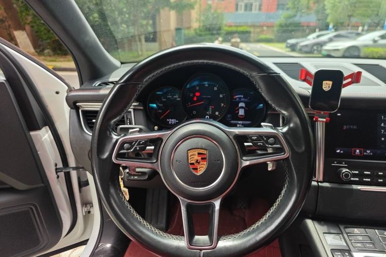Used Porsche Macan 2017 Macan 2.0T Steering Wheel