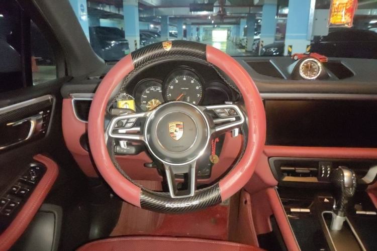 Used Porsche Macan 2017 Macan 2.0T Steering Wheel