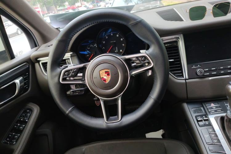 Used Porsche Macan 2017 Macan 2.0T Steering Wheel