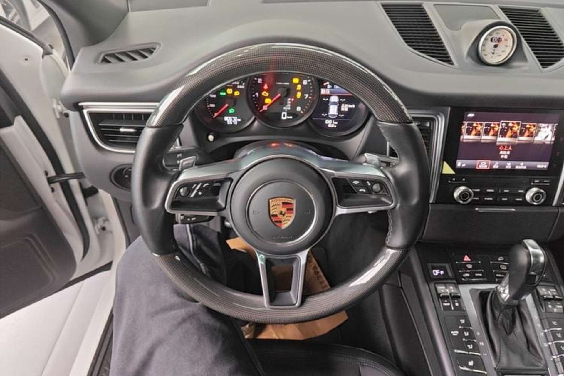 Used Porsche Macan 2017 Macan 2.0T Steering Wheel