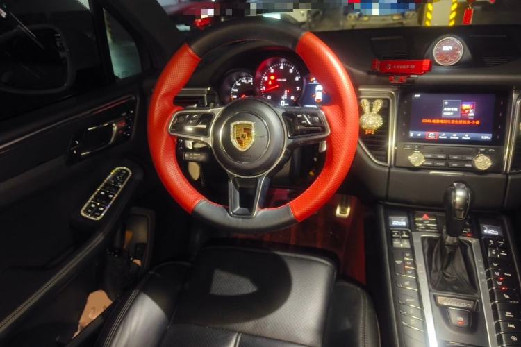 Used Porsche Macan 2017 Macan 2.0T Steering Wheel