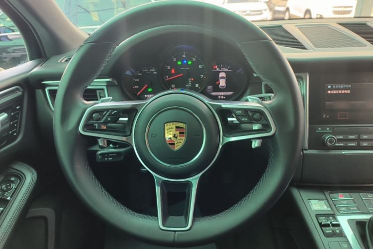 Used Porsche Macan 2017 Macan 2.0T Steering Wheel