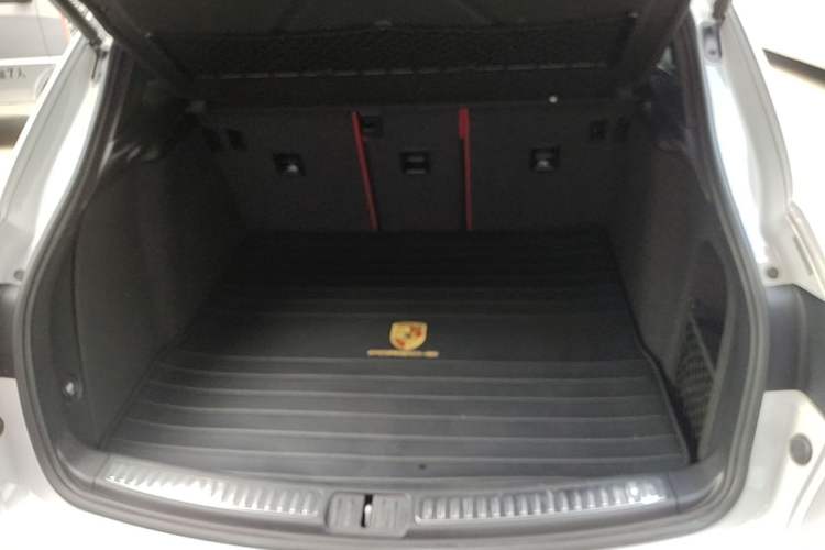 Used Porsche Macan 2017 Macan 2.0T Trunk