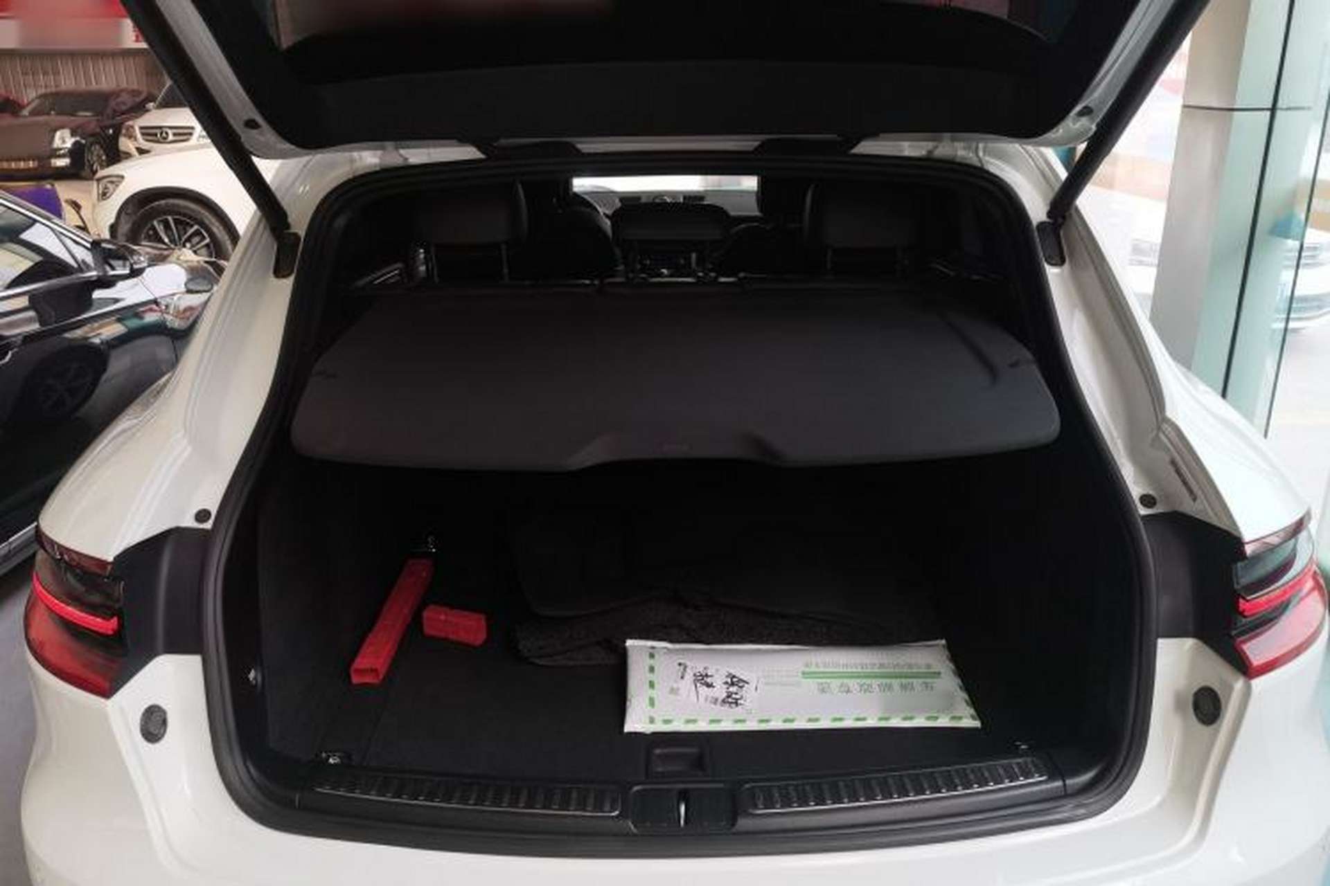 Used Porsche Macan 2017 Macan 2.0T Trunk