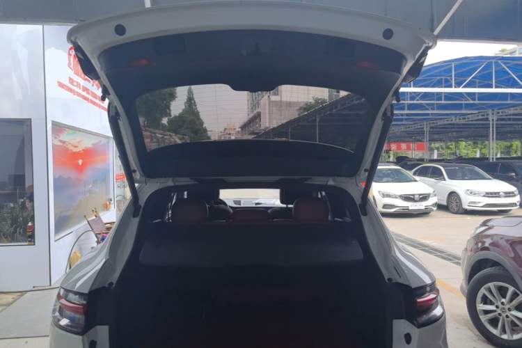 Used Porsche Macan 2017 Macan 2.0T Trunk