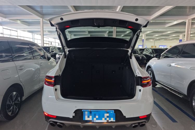 Used Porsche Macan 2017 Macan 2.0T Trunk