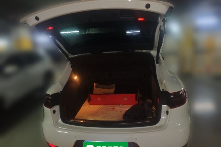 Used Porsche Macan 2017 Macan 2.0T Trunk
