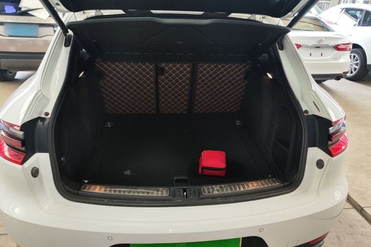 Used Porsche Macan 2017 Macan 2.0T Trunk