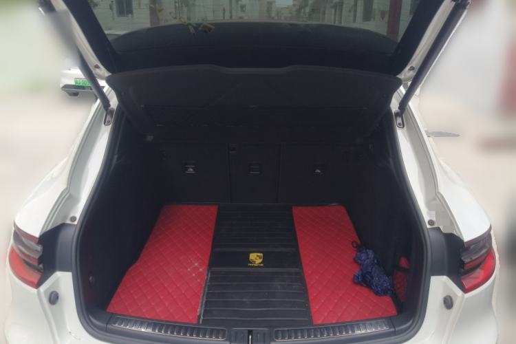 Used Porsche Macan 2017 Macan 2.0T Trunk