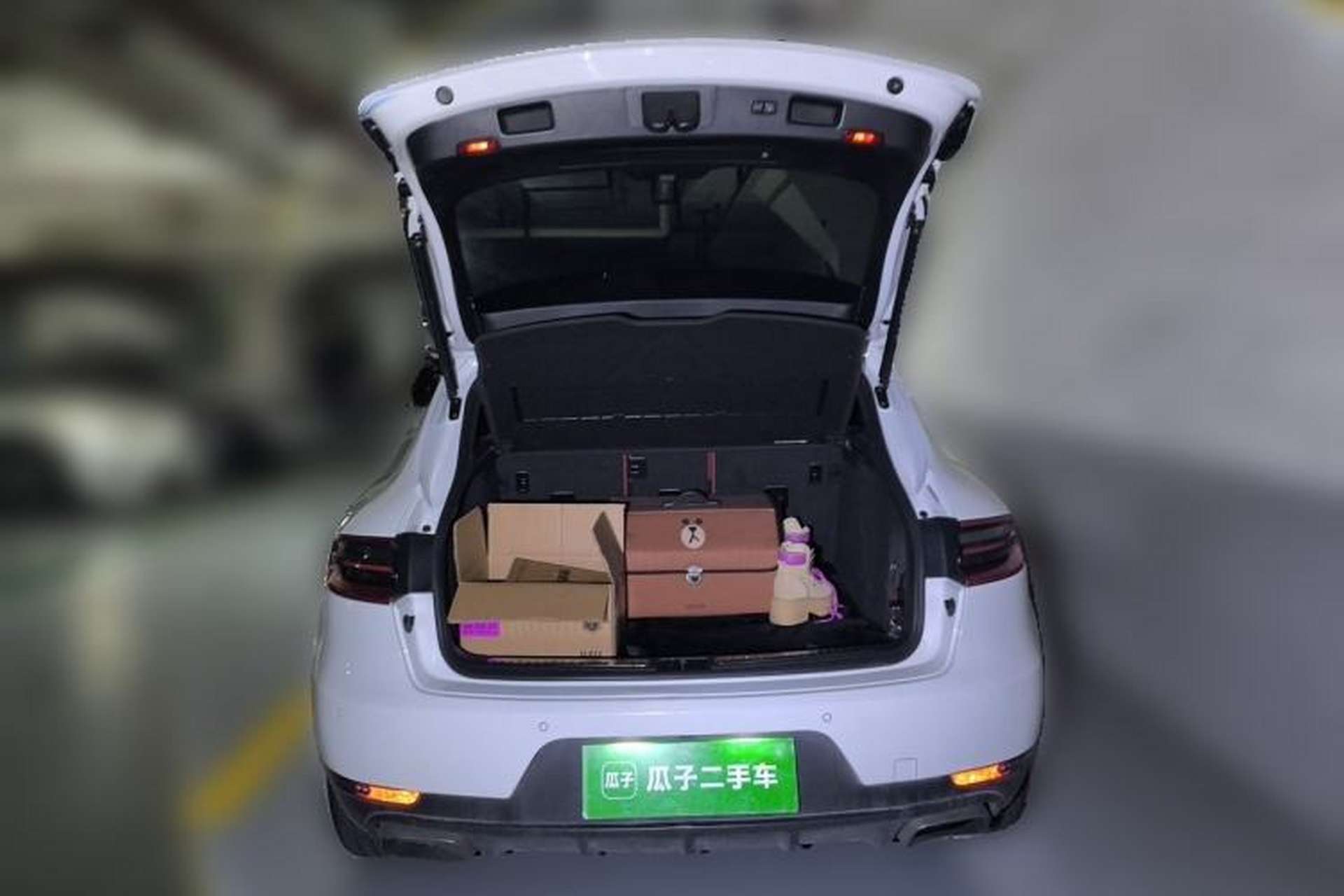 Used Porsche Macan 2017 Macan 2.0T Trunk