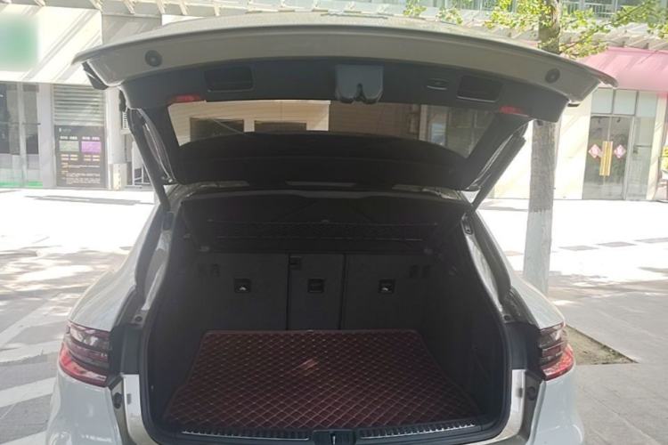 Used Porsche Macan 2017 Macan 2.0T Trunk