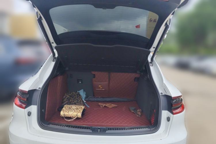 Used Porsche Macan 2017 Macan 2.0T Trunk