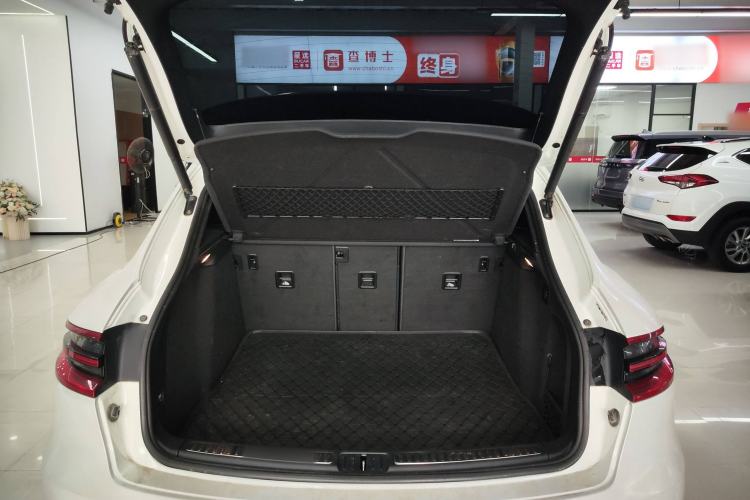 Used Porsche Macan 2017 Macan S 3.0T Trunk