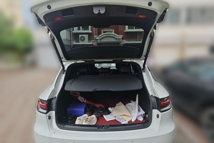 Used Porsche Macan 2017 Macan 2.0T Trunk