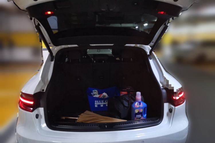 Used Porsche Macan 2017 Macan 2.0T Trunk
