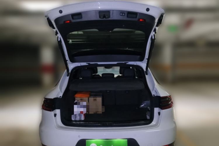 Used Porsche Macan 2017 Macan 2.0T Trunk