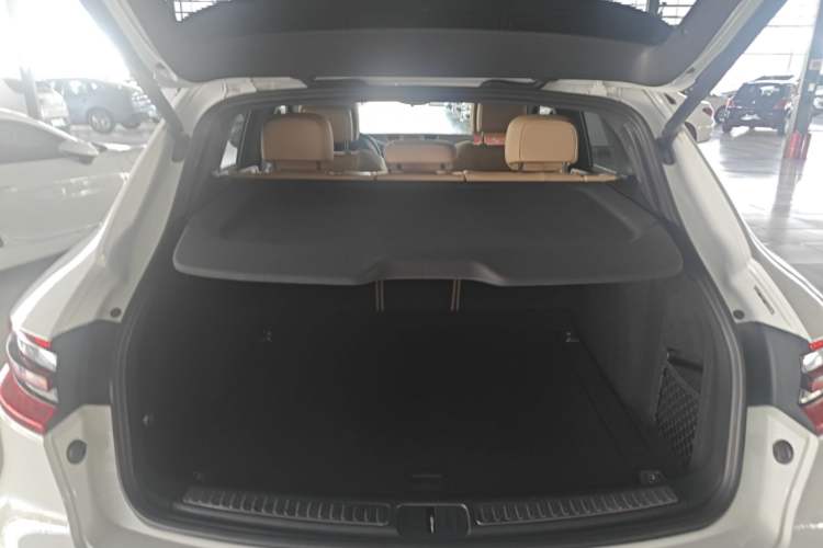 Used Porsche Macan 2017 Macan 2.0T Trunk