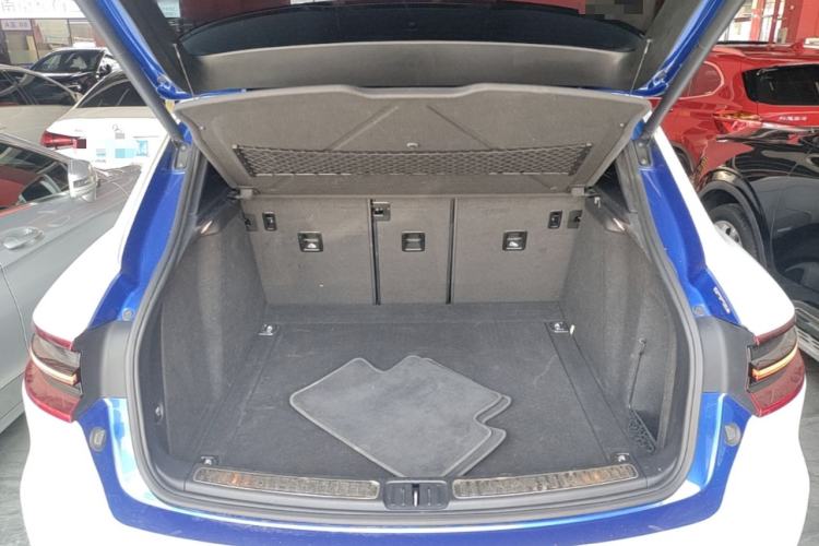 Used Porsche Macan 2017 Macan 2.0T Trunk