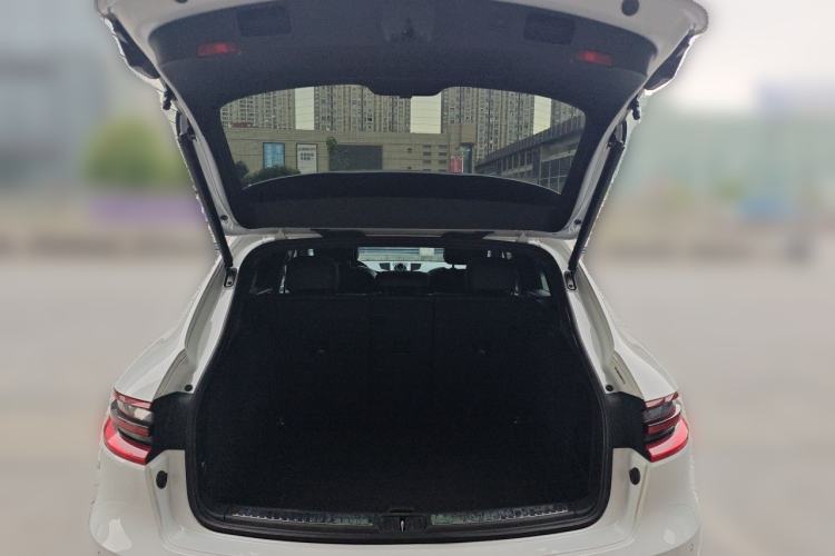 Used Porsche Macan 2017 Macan 2.0T Trunk