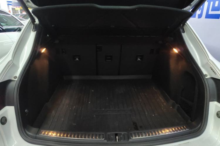 Used Porsche Macan 2017 Macan 2.0T Trunk