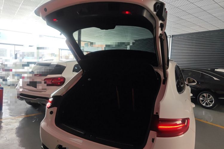 Used Porsche Macan 2017 Macan 2.0T Trunk