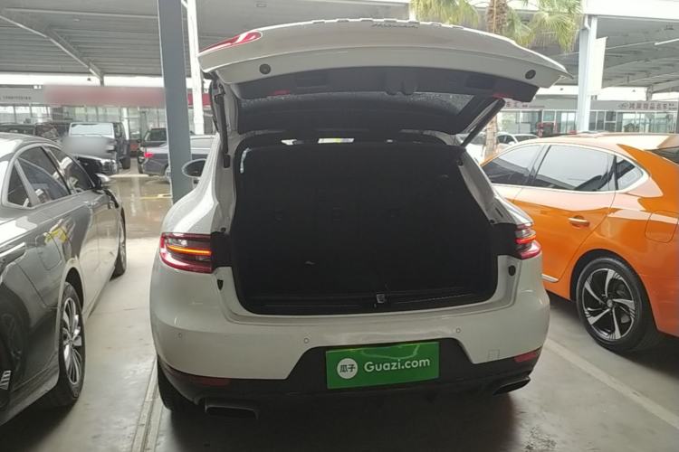 Used Porsche Macan 2017 Macan 2.0T Trunk