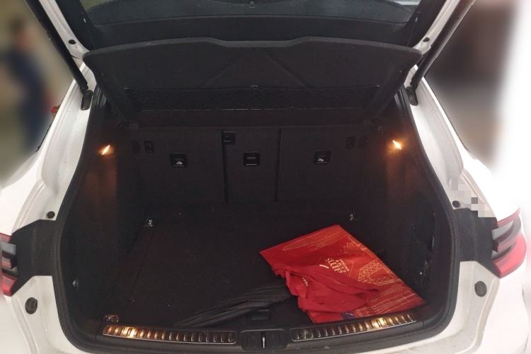 Used Porsche Macan 2017 Macan 2.0T Trunk