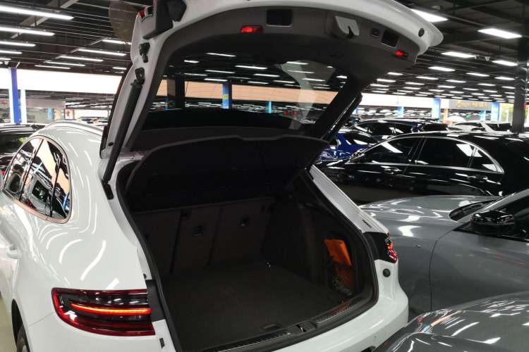 Used Porsche Macan 2017 Macan 2.0T Trunk