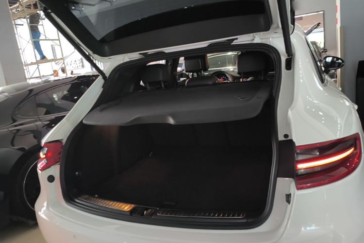 Used Porsche Macan 2017 Macan 2.0T Trunk