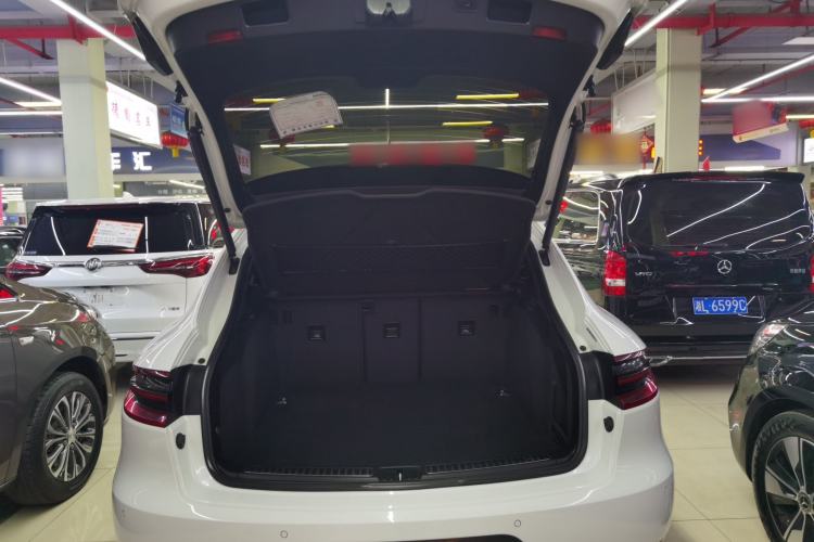 Used Porsche Macan 2017 Macan S 3.0T Trunk