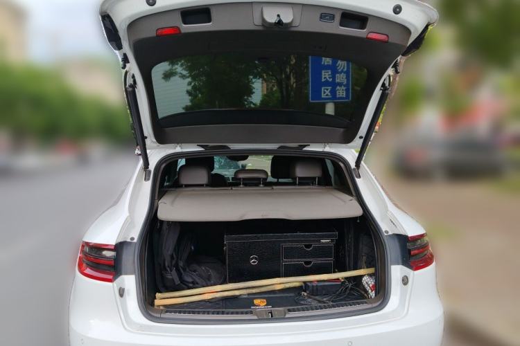 Used Porsche Macan 2017 Macan 2.0T Trunk