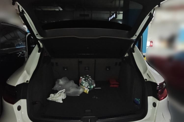 Used Porsche Macan 2017 Macan 2.0T Trunk