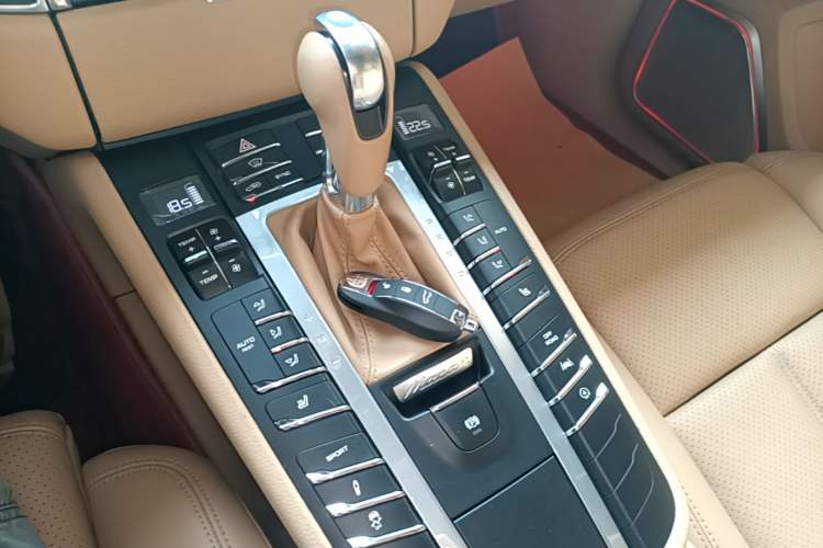 Used Porsche Macan 2017 Macan 2.0T Vehicle Key