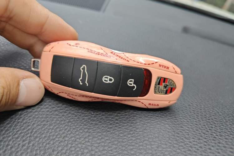 Used Porsche Macan 2017 Macan 2.0T Vehicle Key