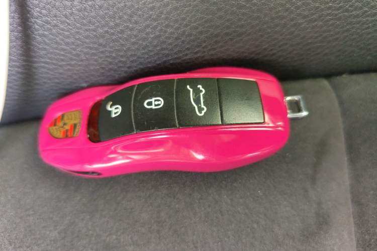 Used Porsche Macan 2017 Macan 2.0T Vehicle Key