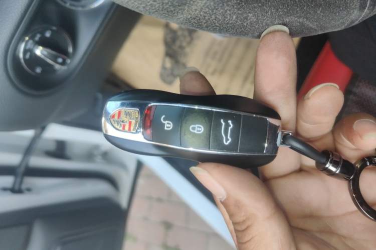 Used Porsche Macan 2017 Macan 2.0T Vehicle Key