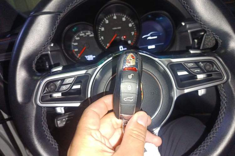 Used Porsche Macan 2017 Macan 2.0T Vehicle Key